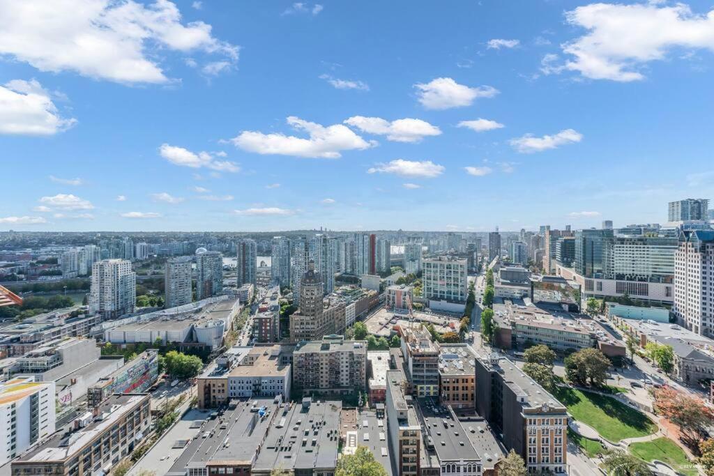 Skyview, 40Th Floor! 2Br Condo In Downtown Vancouver Exterior foto